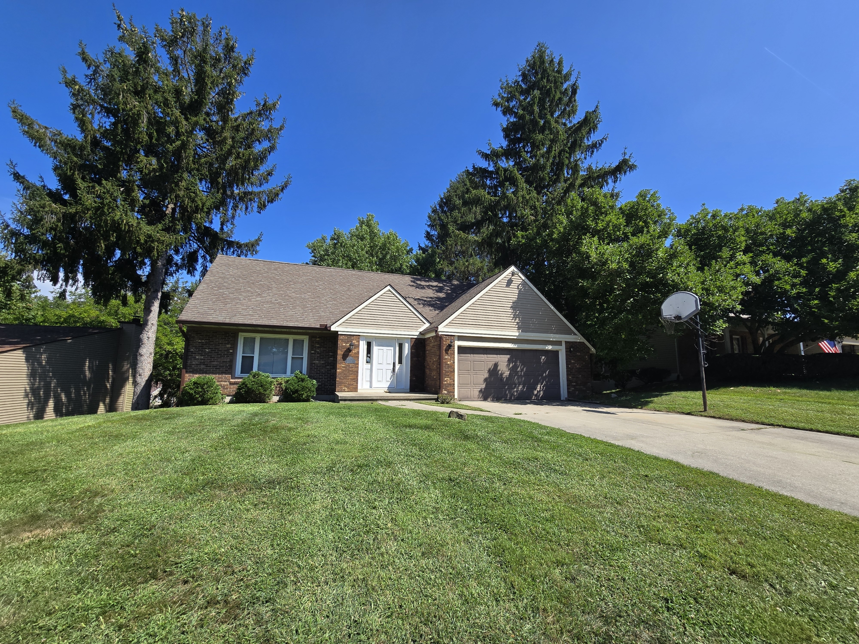 1276 Howell Drive